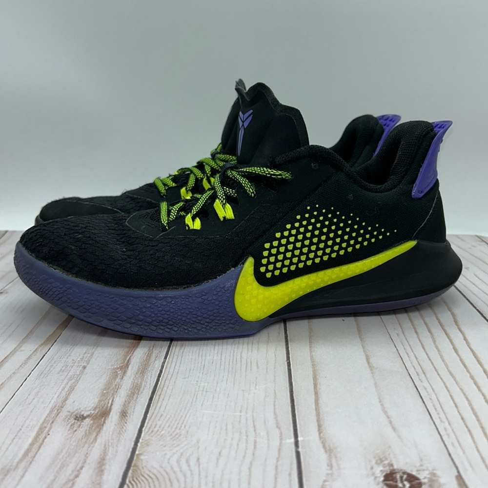 Nike Mamba Fury Lakers Away Sneakers